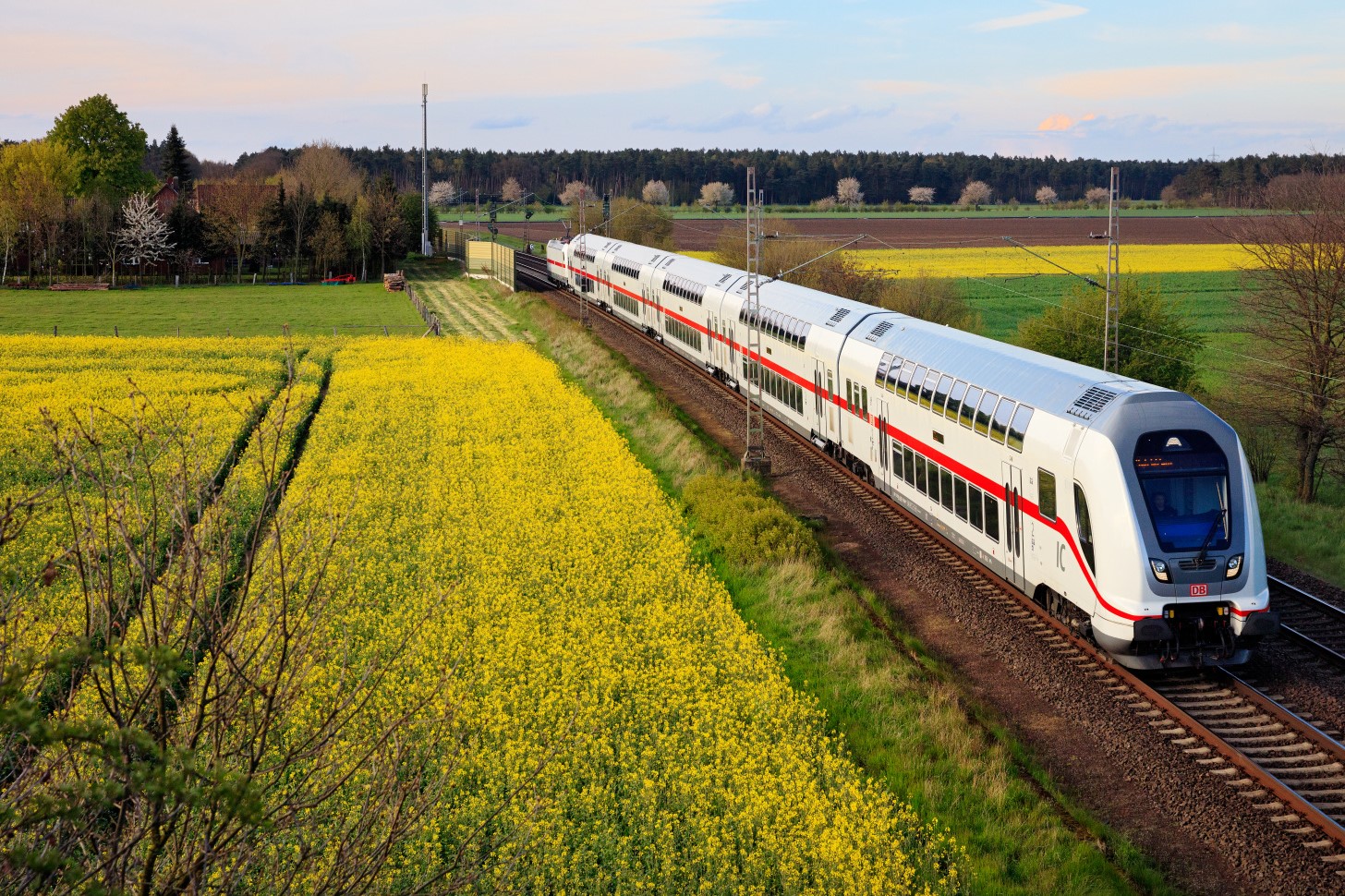 Fernverkehr wird in Deutschland eigenwirtschaftlich betrieben. (Foto: Deutsche Bahn AG / Georg Wagner)